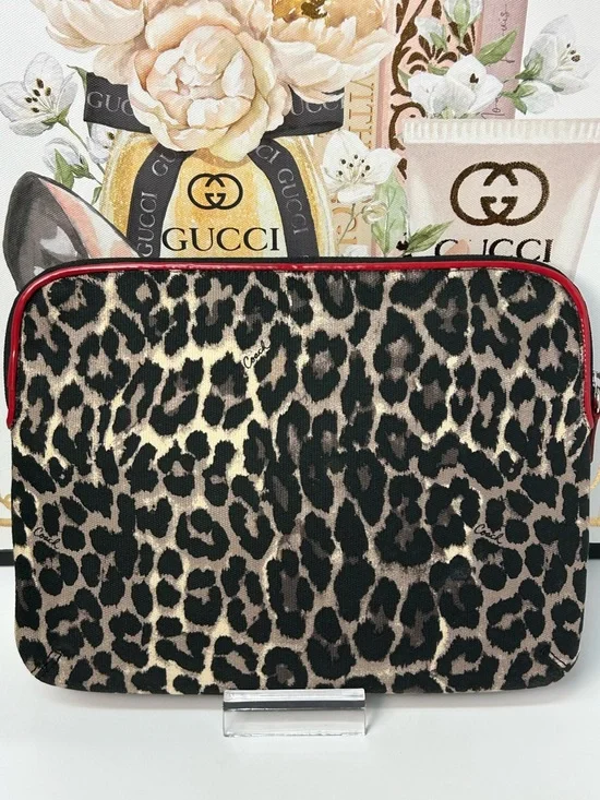 COACH Ocelot Tablet/Ipad Sleeve 😍❤️🐆 - Picture 5 of 13